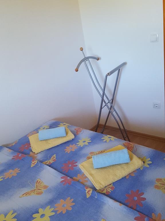 Apartments Mirakul Lopar Ngoại thất bức ảnh