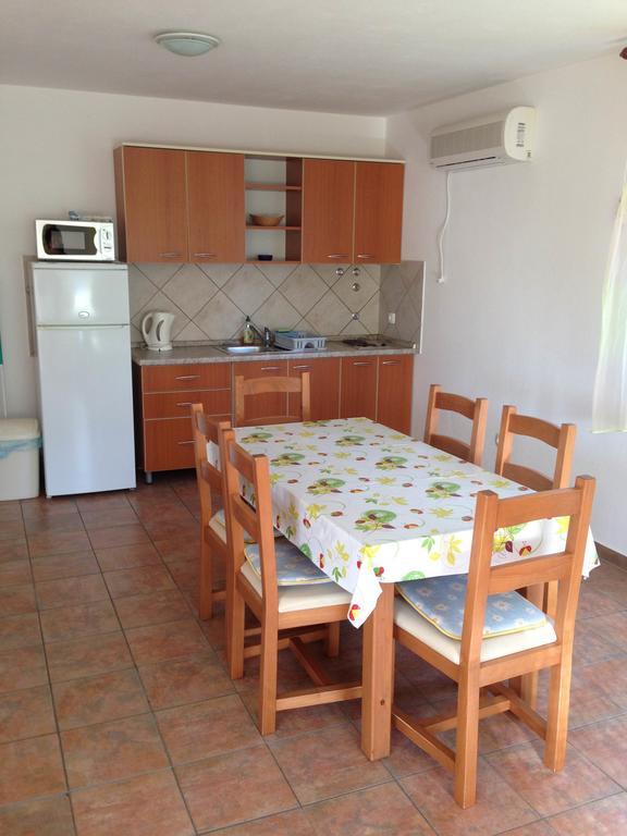 Apartments Mirakul Lopar Ngoại thất bức ảnh