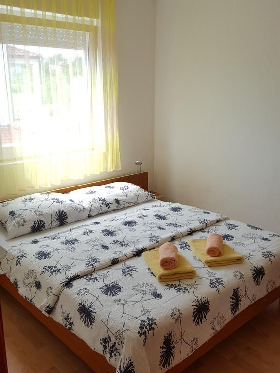 Apartments Mirakul Lopar Ngoại thất bức ảnh