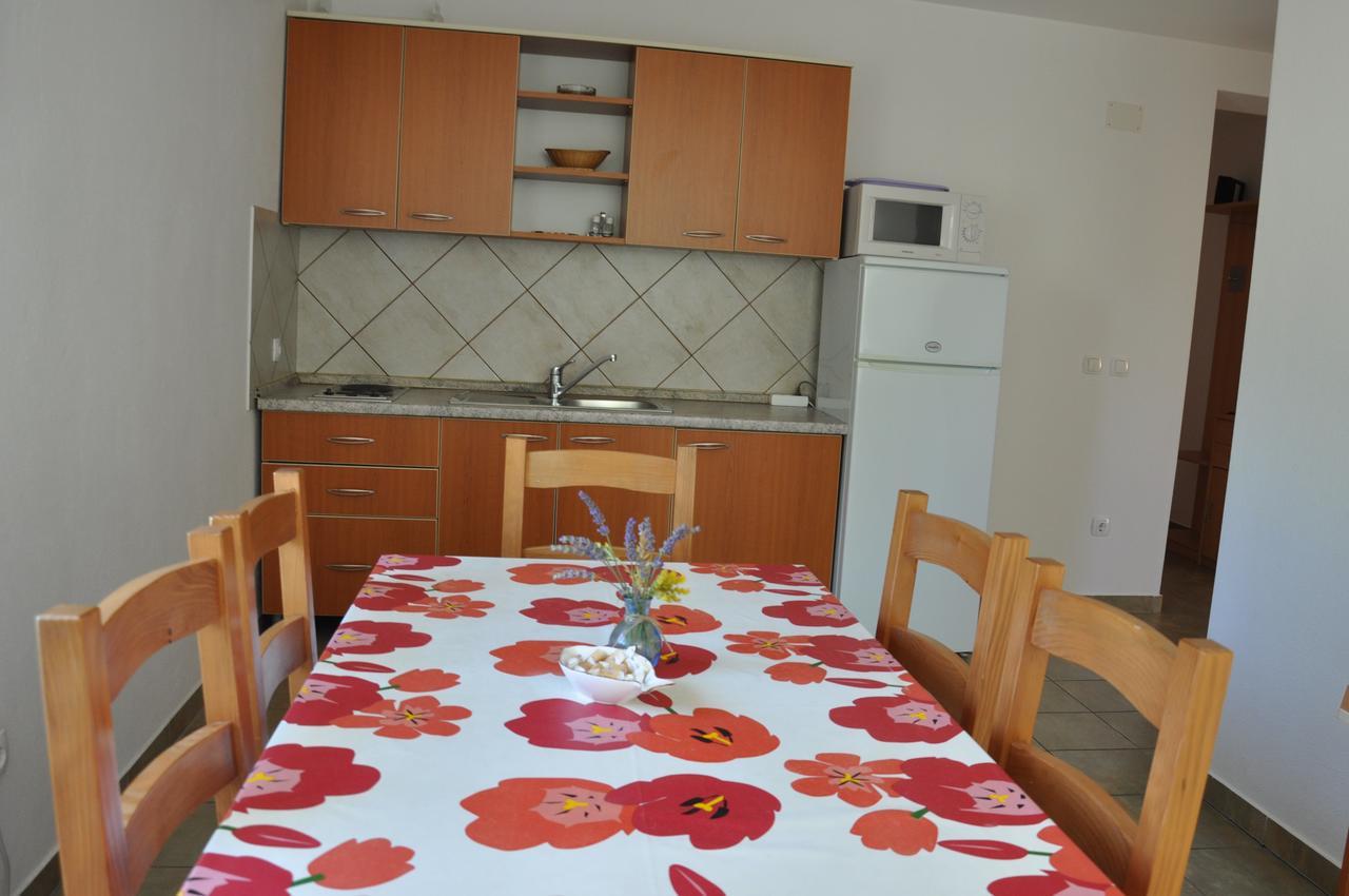 Apartments Mirakul Lopar Ngoại thất bức ảnh