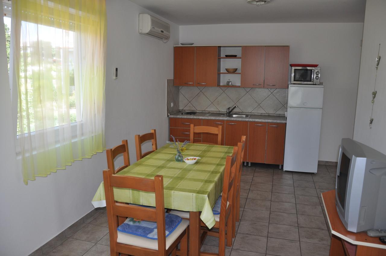 Apartments Mirakul Lopar Ngoại thất bức ảnh