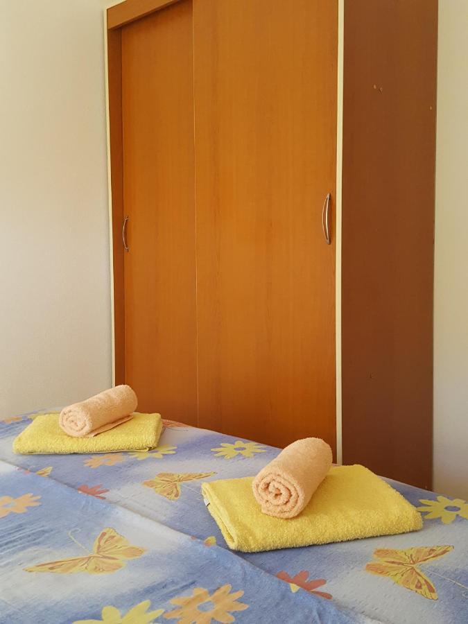 Apartments Mirakul Lopar Ngoại thất bức ảnh